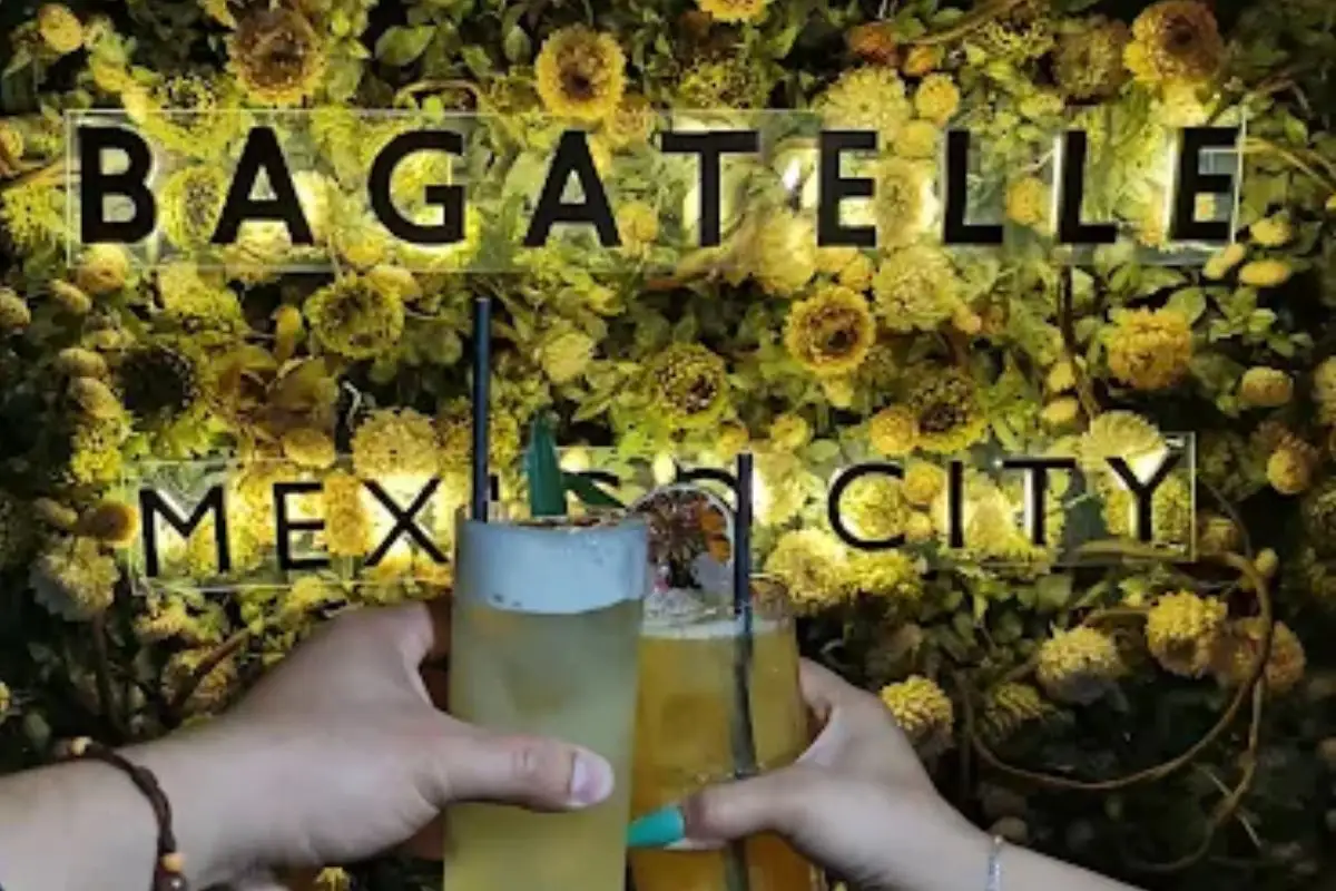 Claudia Mollinedo denuncia que la desalojaron de restaurante tras la hora de cierre