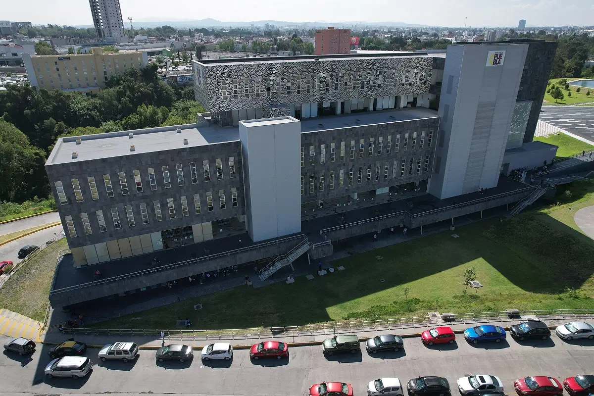 ¿Cuánto se debe aún por el Centro Integral de Servicios de Puebla? 1 Cuánto se debe aún por el Centro Integral de Servicios de Puebla