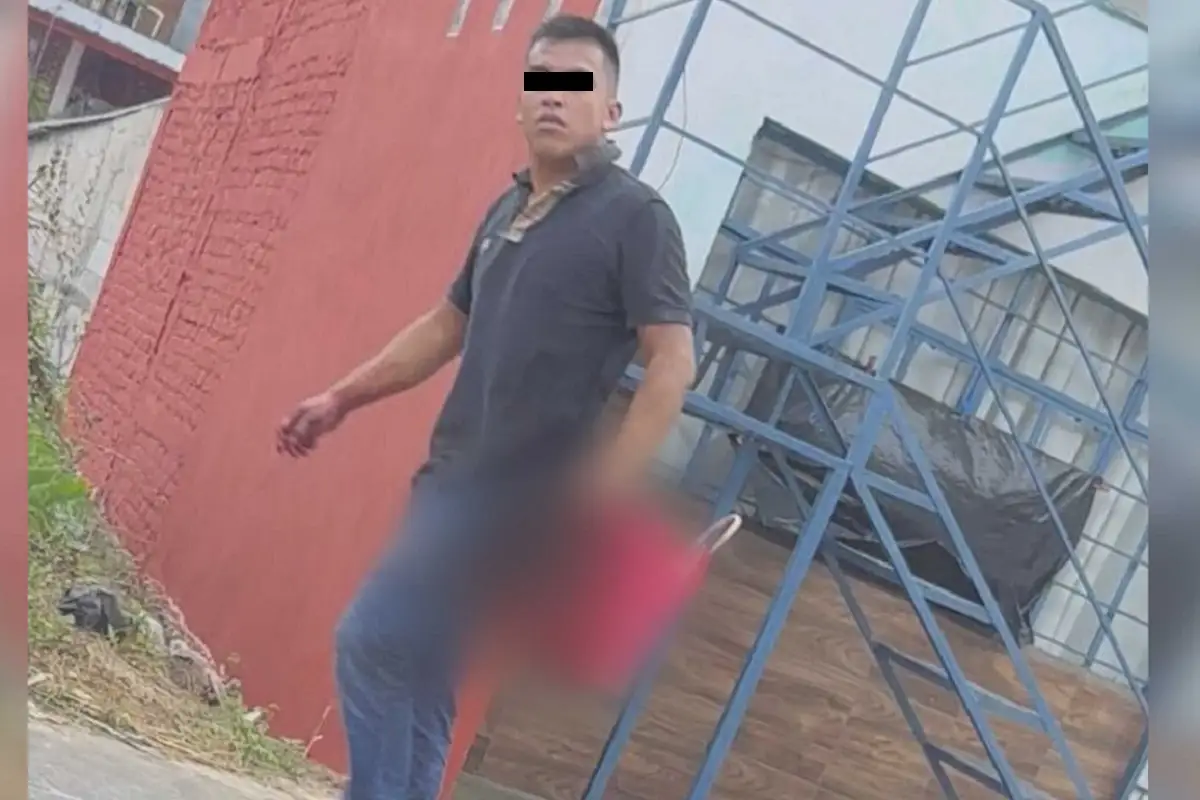 VIDEO: Detienen a "El Mole" mientras paseaba con una cabeza humana en Veracruz 1 Detienen a "El Mole" mientras paseaba con una cabeza humana en Veracruz