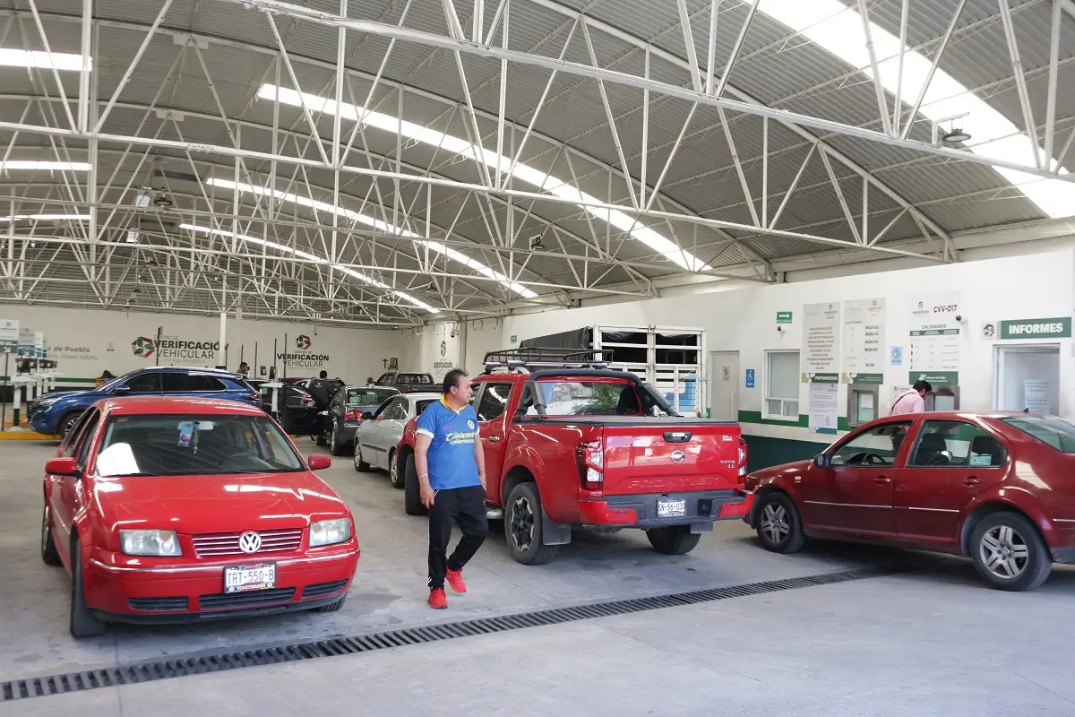 En primer semestre del 2025, verifica el 40% de automovilistas en Puebla 1 En primer semestre del 2025, el 40% de automovilistas verificaron en Puebla