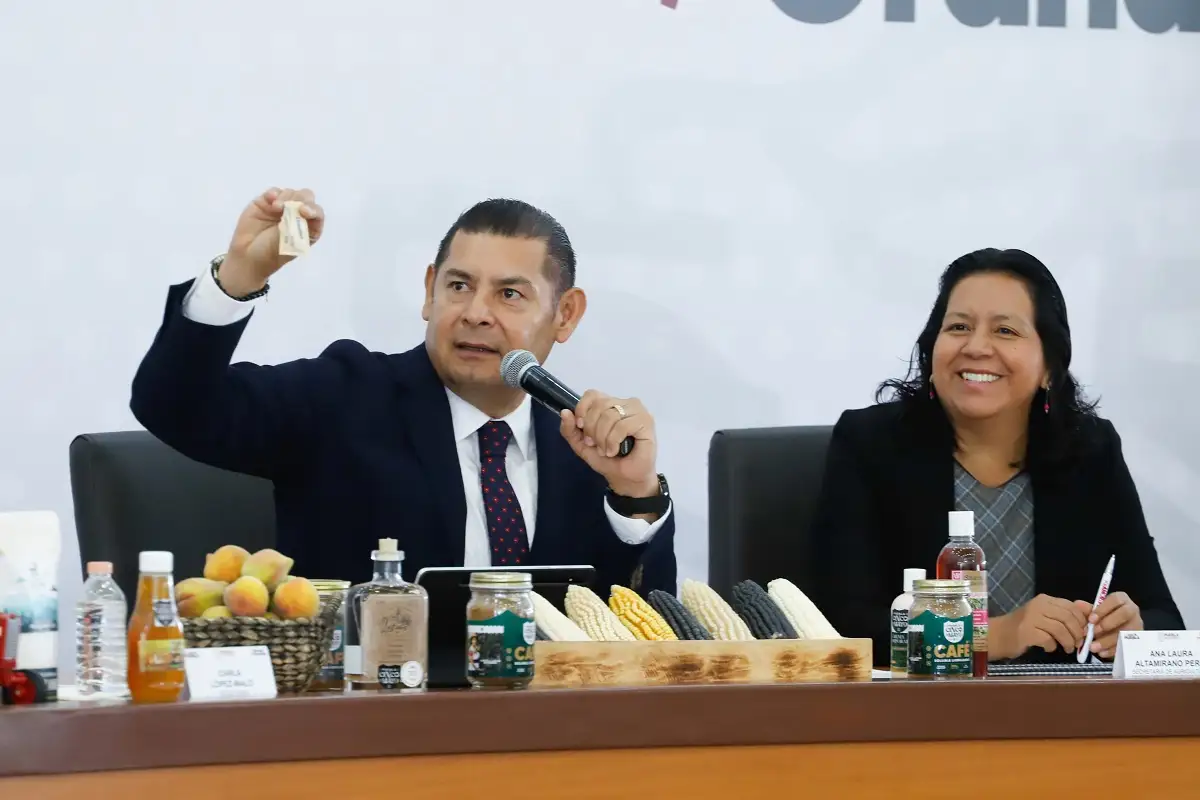 Riqueza comunitaria con justicia social para el campo poblano: Armenta 1 Riqueza comunitaria con justicia social para el campo poblano Armenta