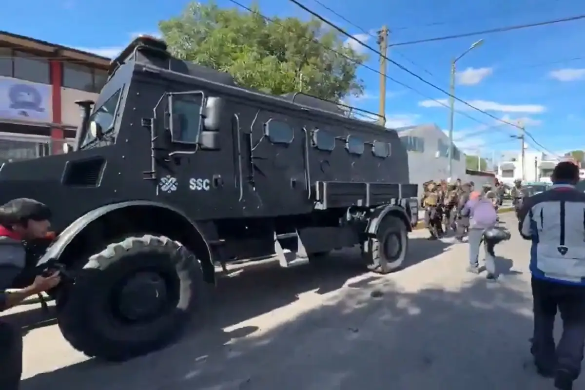Toma de rehenes en la GAM termina con enfrentamiento armado; muere presunto agresor 1 Toma de rehenes en la GAM termina con enfrentamiento armado