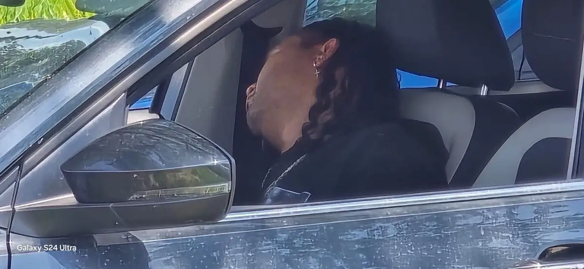 VIDEO Detienen a Carlos Gullit Peña, exseleccionado nacional, por conducir en estado de ebriedad