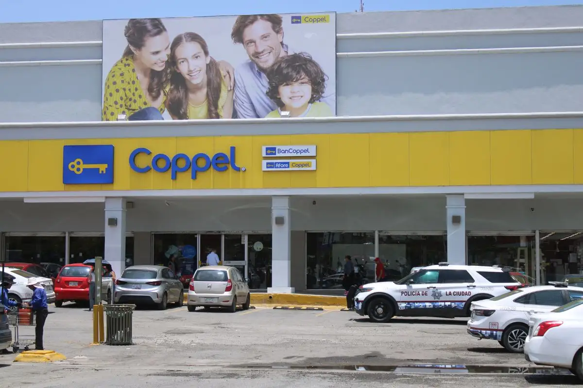 Con lujo de violencia, roban 150 celulares de Coppel Torrecillas 2 asalto a Coppel Torrecillas
