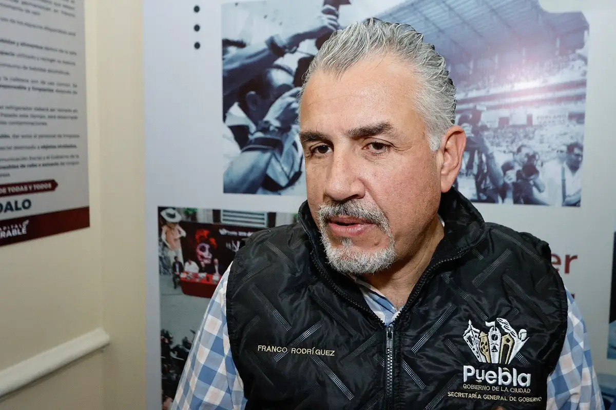 Presentan cuatro denuncias contra ambulantes por riña en el centro de Puebla