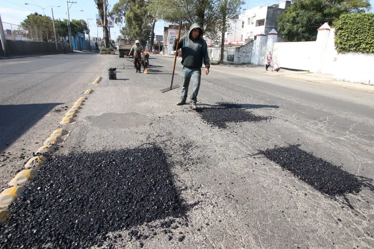 Van 5 mil baches en la ciudad de Puebla tapados con Bachetón