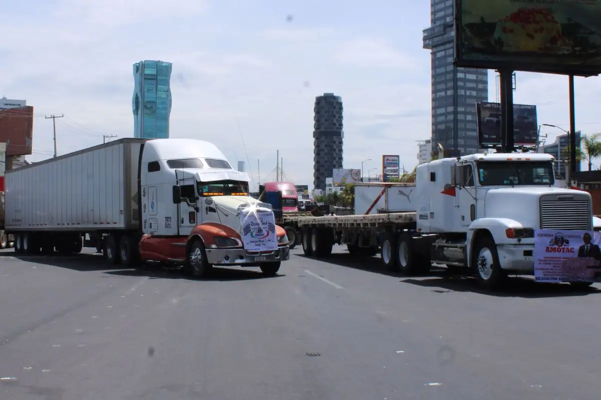 ¿Por qué realiza nuevamente bloqueos la AMOTAC? 3 Bloqueos de AMOTAC, para exigir mayor seguridad en Puebla