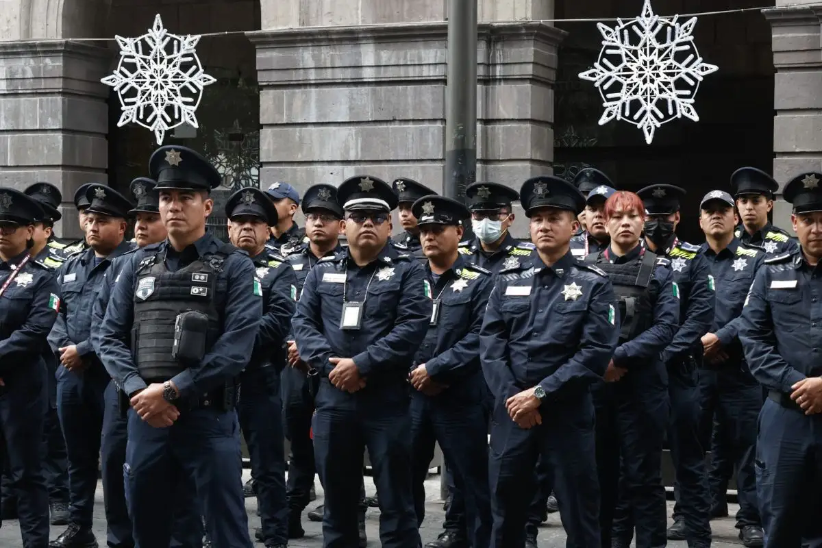 Buscan instalar cámaras corporales para policías de Puebla