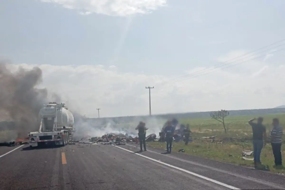 Dos muertos y un herido deja un choque en la Amozoc-Perote 1 Dos muertos y un herido deja un choque en la Amozoc-Perote