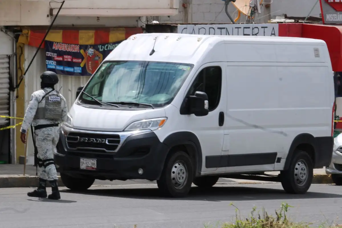 Ejecutan a policía custodio tras concluir su turno en el penal de San Miguel 2 Ejecutan a policía custodio tras concluir su turno en el penal de San Miguel