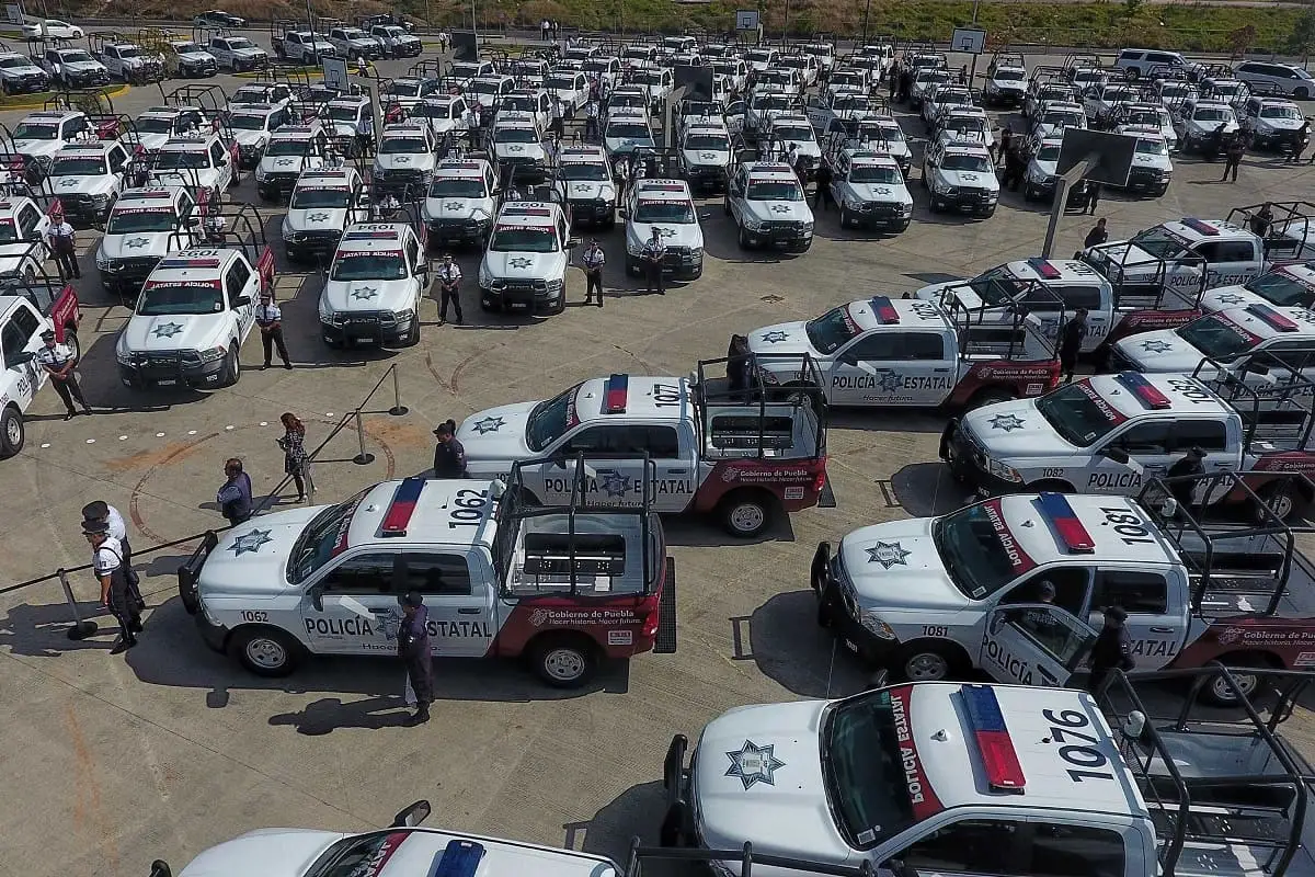 Gobierno rescatará 600 patrullas que compró Barbosa