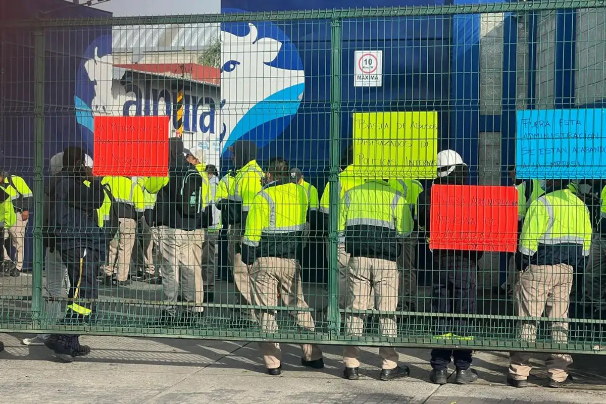 Empleados de Alpura realizan paro en Puebla y a nivel nacional; huelga estallaría el 4 de agosto 1 ¿Por qué estallaría la huelga en Alpura a nivel nacional?