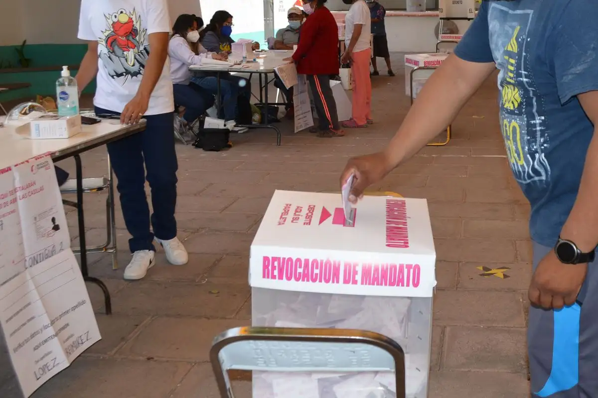 Esto dice iniciativa para la revocación de mandato en Puebla
