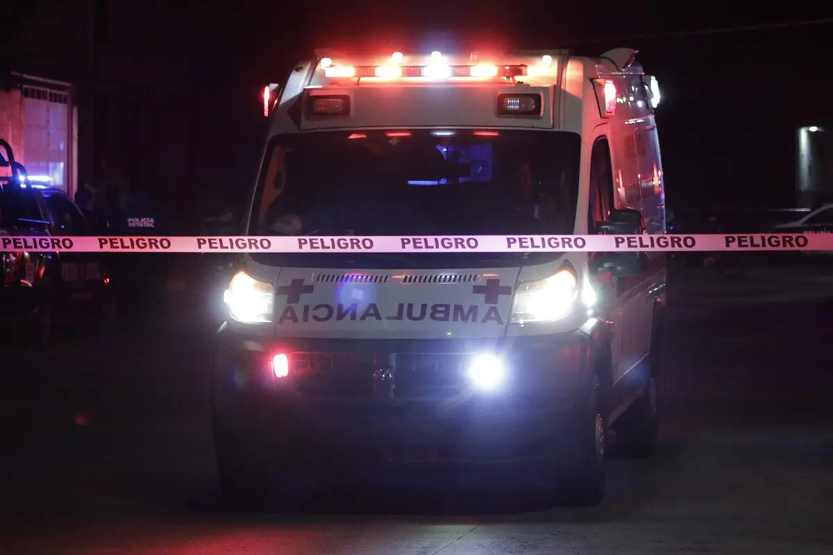 Ladrón cae del techo de una casa donde quería entrar a robar en Monterrey