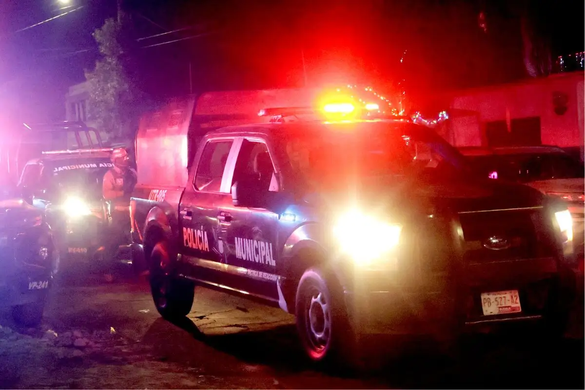 Policías de Acatzingo balean a familia y aseguran que los confundieron con delincuentes