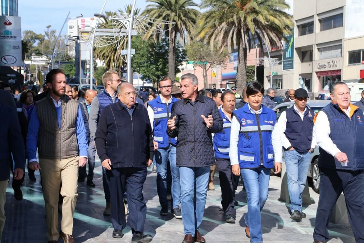 Tiran 173 mdp a la basura en remodelación de la Avenida Juárez: Lluvias evidencian desperfectos