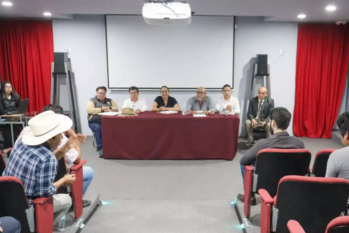 Atiende Gobierno de Tonantzin Fernandez a representantes de los pueblos originarios 1