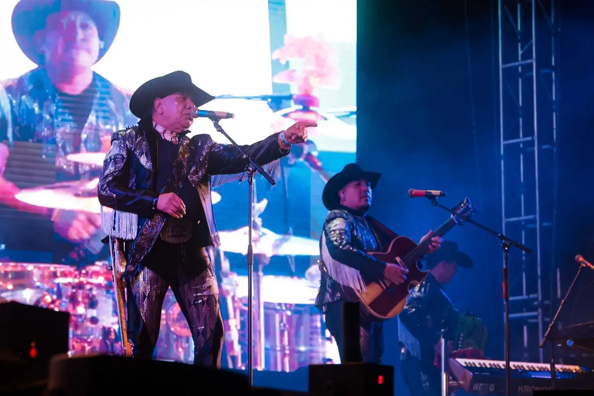 Bety Sánchez inaugura Feria de la Manzana de Zacatlán 2025 Bronco da el primer concierto