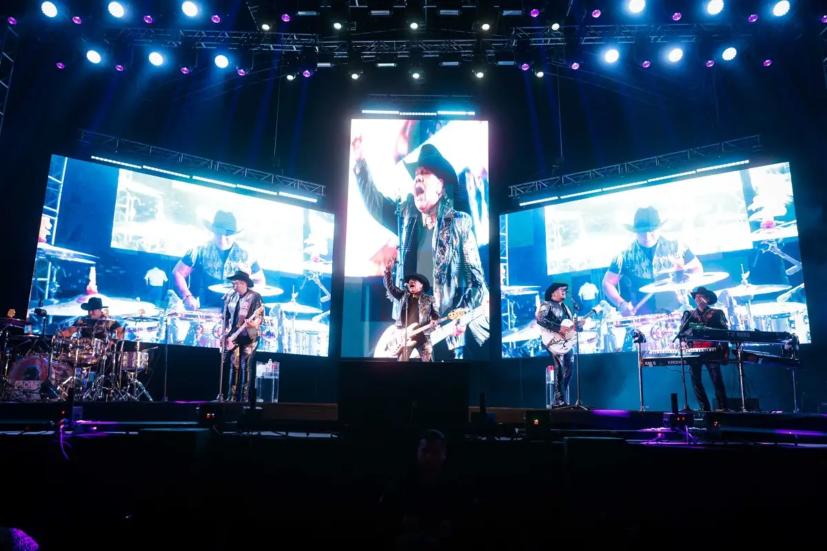 Bety Sanchez inaugura Feria de la Manzana de Zacatlan 2025 Bronco da el primer concierto 7