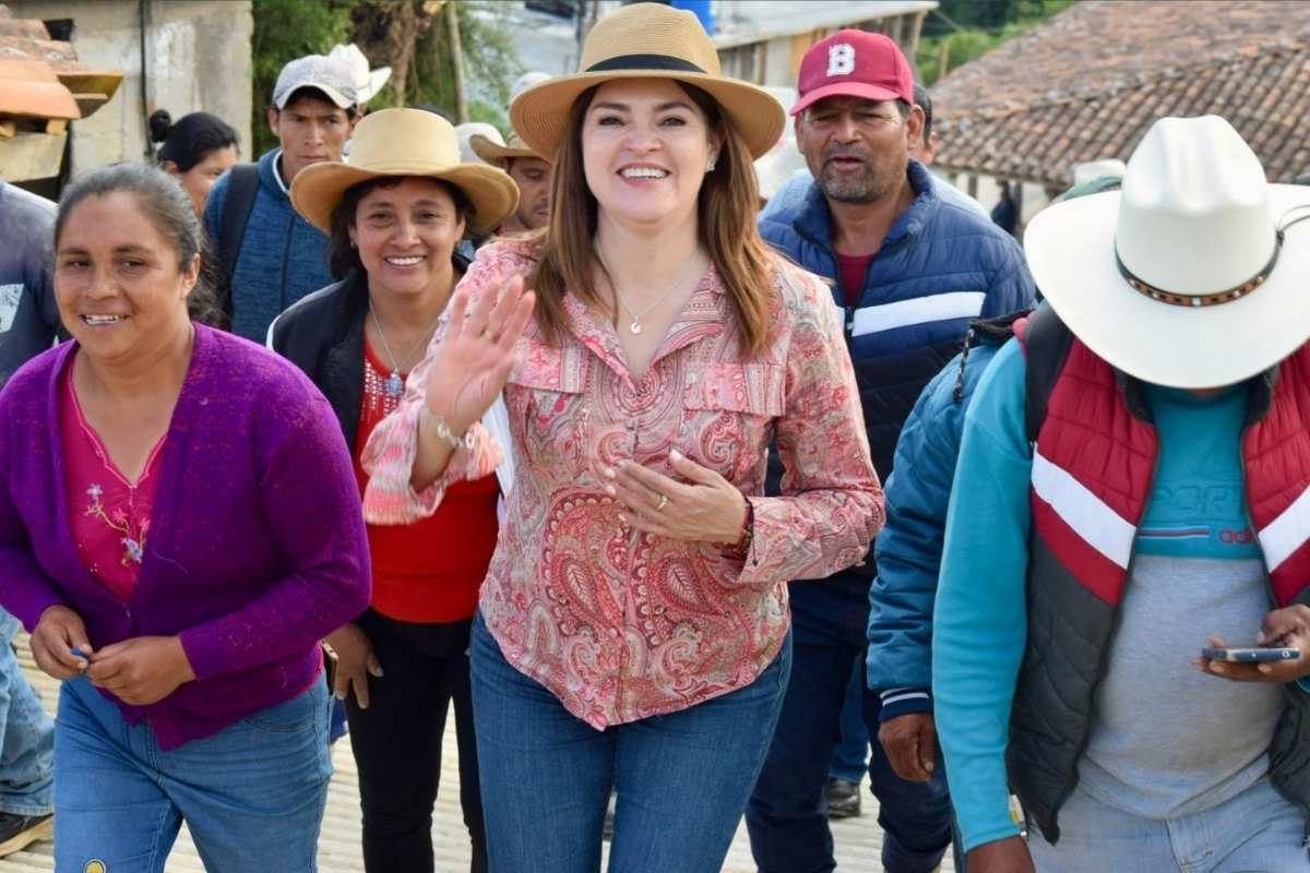 Bety Sánchez inaugura calle en Cuacuila: “después de muchos años, ya es una realidad”, dicen pobladores 1 Bety Sánchez inaugura calle en Cuacuila- “después de muchos años, ya es una realidad”, dicen pobladores1