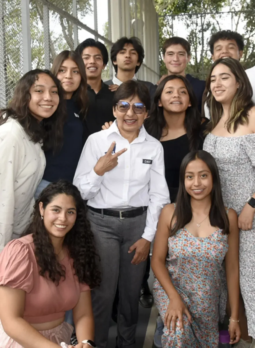 El Bachillerato 5 de Mayo, sinónimo de prestigio académico: Lilia Cedillo