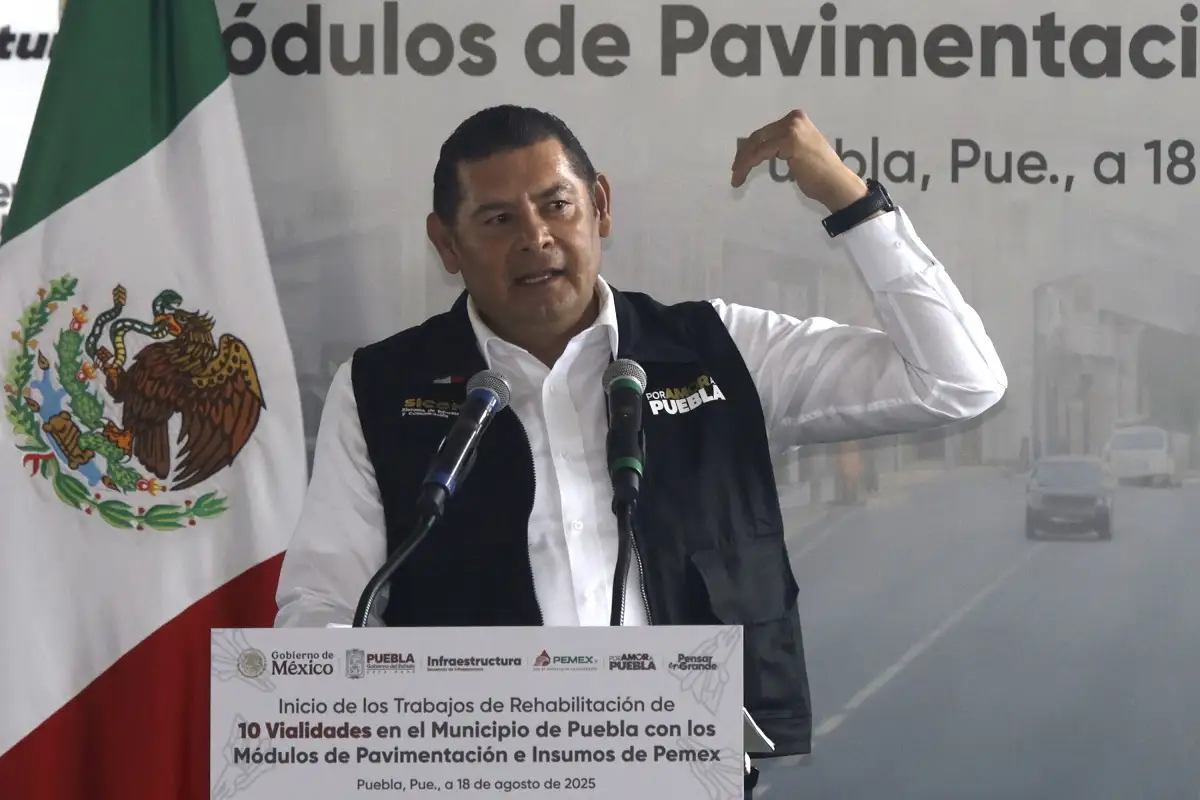 Gobierno estatal rehabilitará 10 vialidades de Puebla capital