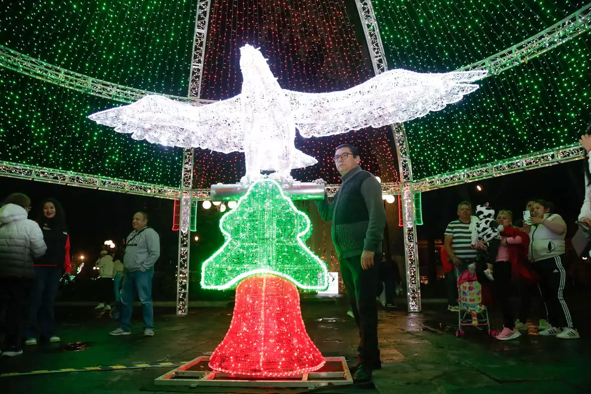 ILUMINACION PUEBLA 15 DE SEPTIEMBRE 7