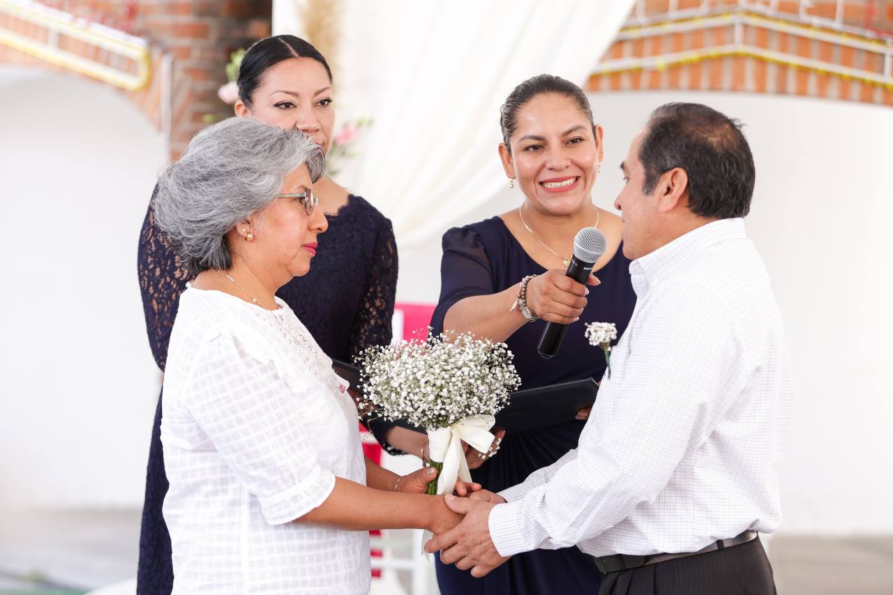 Fortalece Lupita Cuautle núcleo familiar con jornada de bodas gratuitas 1 Imagen de WhatsApp 2025 08 24 a las 16.15.28 6fad6814