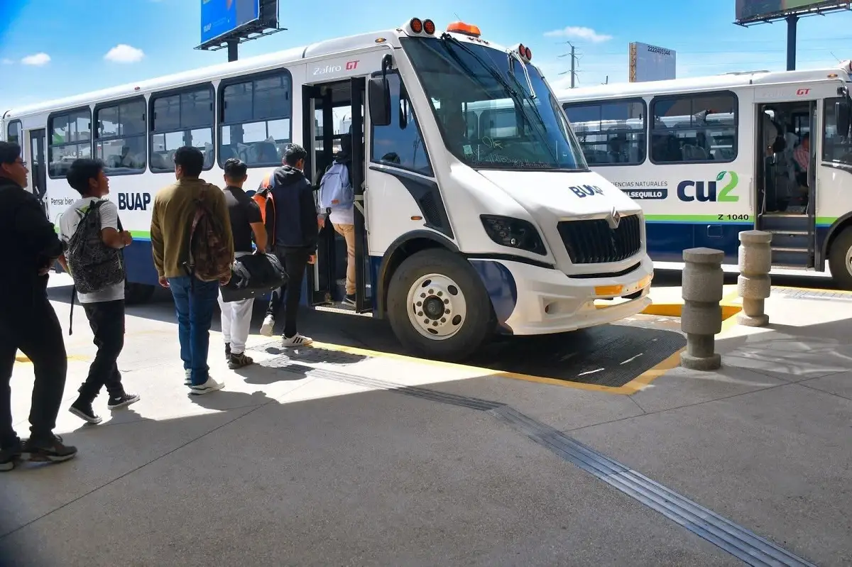 Invierte BUAP 58 mdp en 20 autobuses para CU2