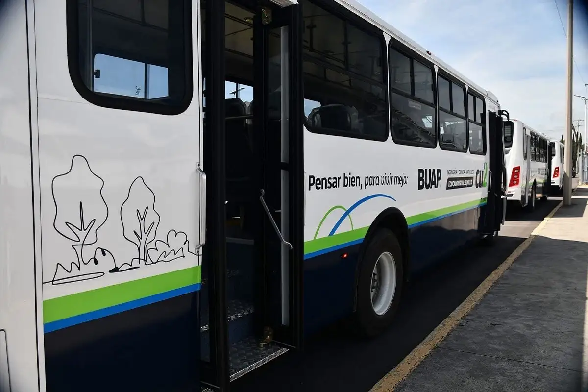 Invierte BUAP 58 mdp en 20 autobuses para CU2