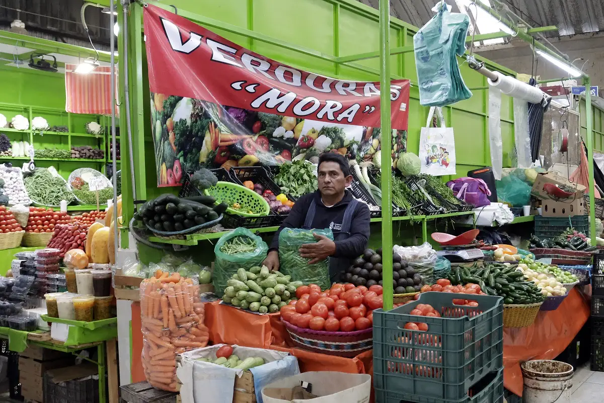 La 28 de Octubre cobra cuotas a locatarios de mercados: Segob 1 La 28 de Octubre cobra cuotas a locatarios de mercados Segob