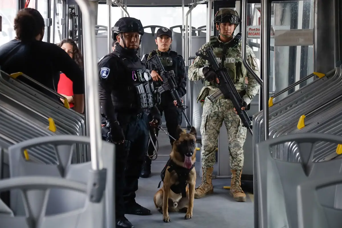 Lanzan vacantes para bomberos y policías en Puebla con salario de 16 mil pesos: así puedes postularte