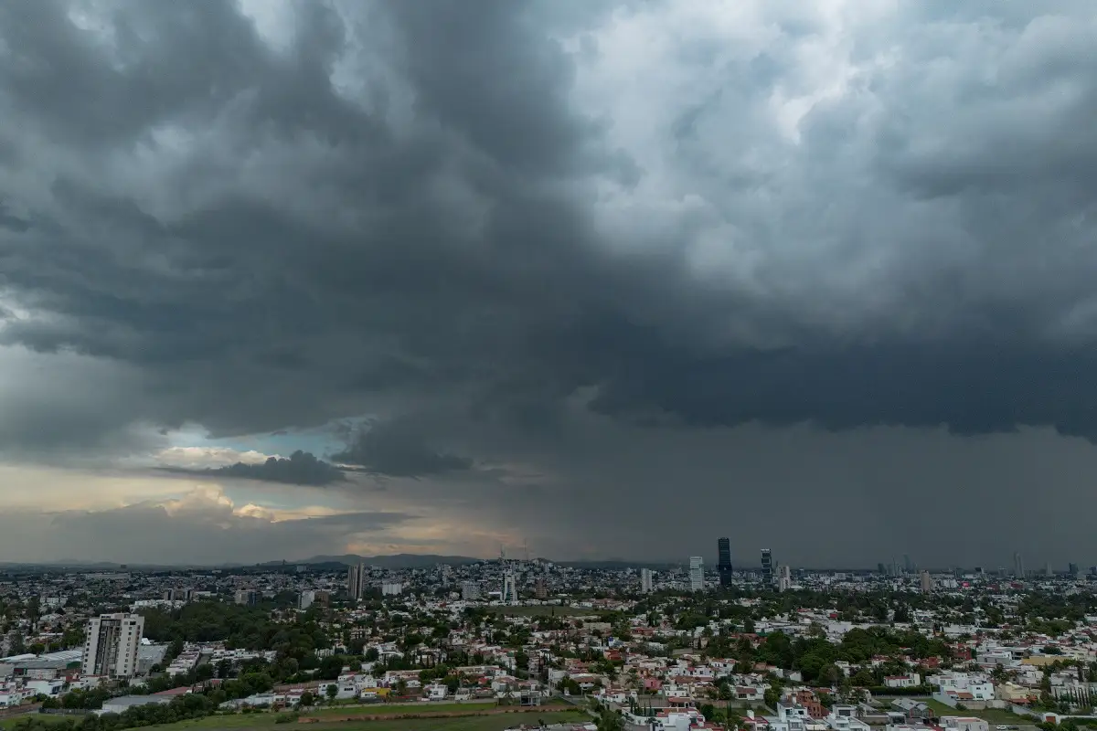 VIDEO: Lluvias en Puebla este 11 de agosto provocan severas inundaciones 2 Lluvias en Puebla este 11 de agosto provocan severas inundaciones en la ciudad de Puebla