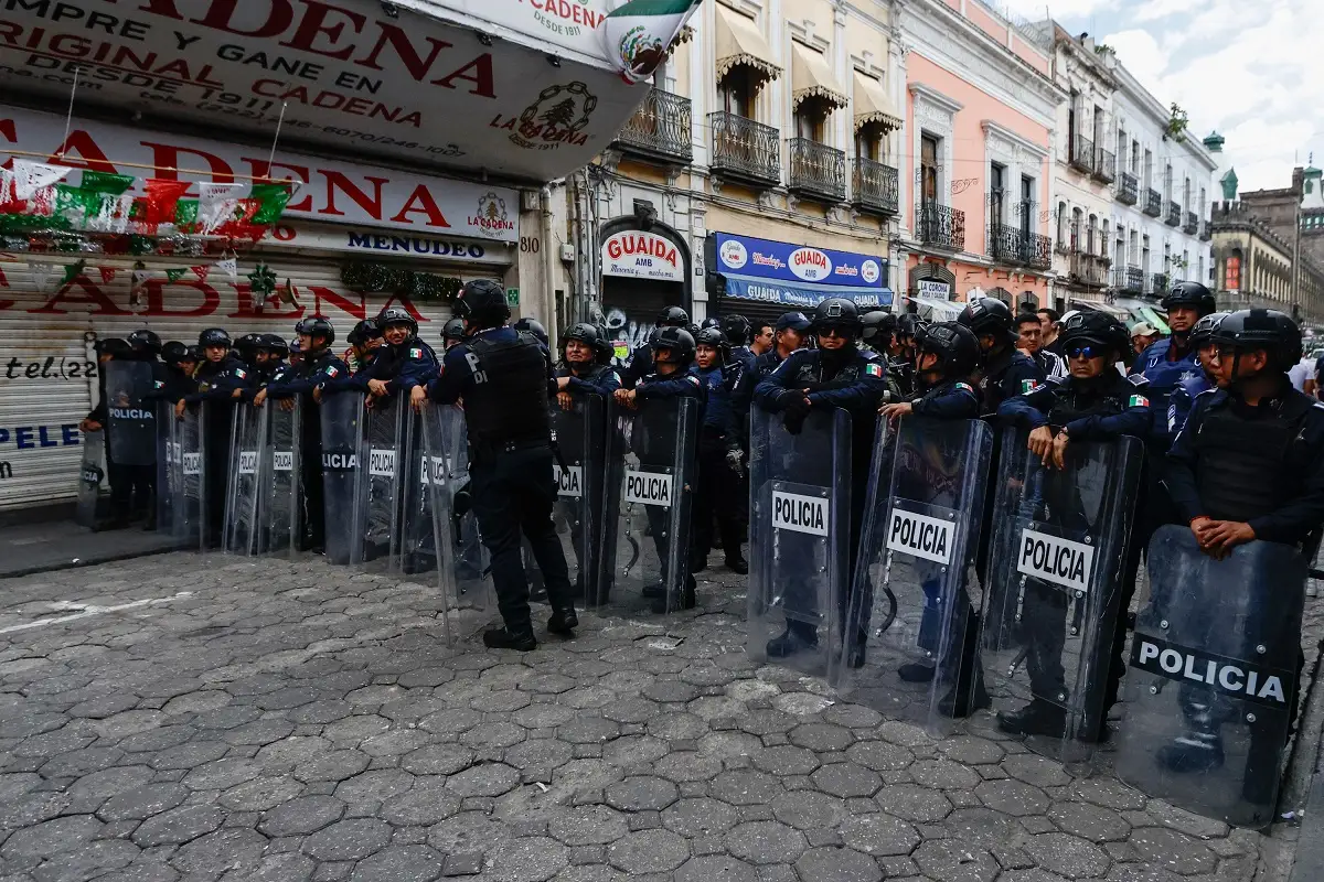Nueva riña provocada por ambulantes en el Centro de Puebla