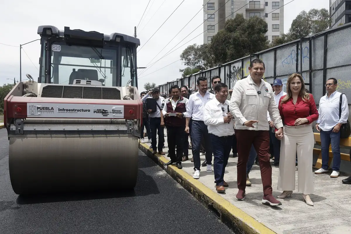 Comprarán maquinaria para pavimentar ciudad de Puebla