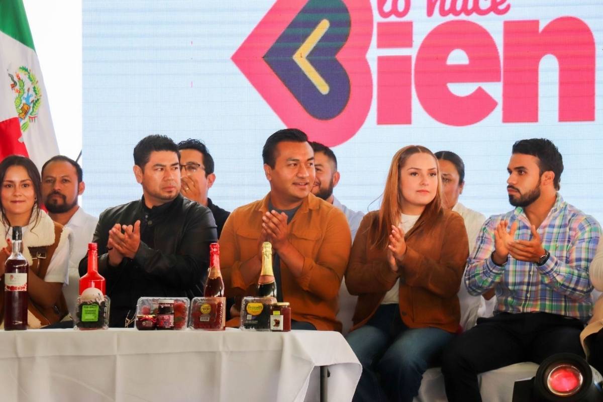 Roberto Solís da inicio a la Feria de las Berries 2025 en San Diego Buenavista 1 Roberto Solís da inicio a la Feria de las Berries 2025 en San Diego Buenavista 1