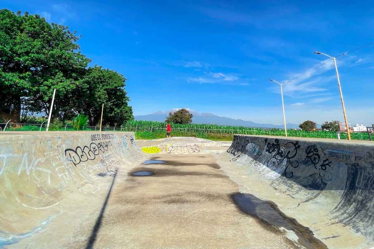 Roberto Solís rescata el parque skate de Huejotzingo- un nuevo espacio para la convivencia y el deporte