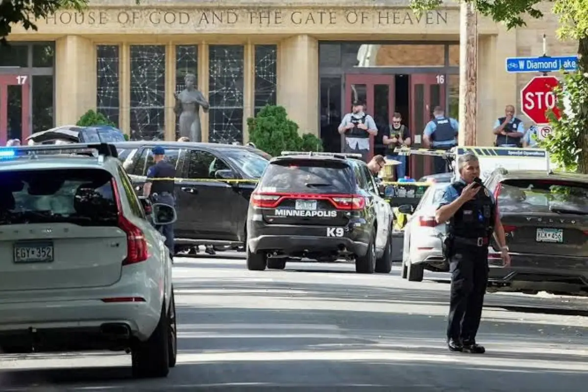 Tiroteo en escuela de Minneapolis deja dos niños muertos y más de 15 heridos 1 Tiroteo en escuela de Minneapolis deja dos niños muertos y más de 15 heridos