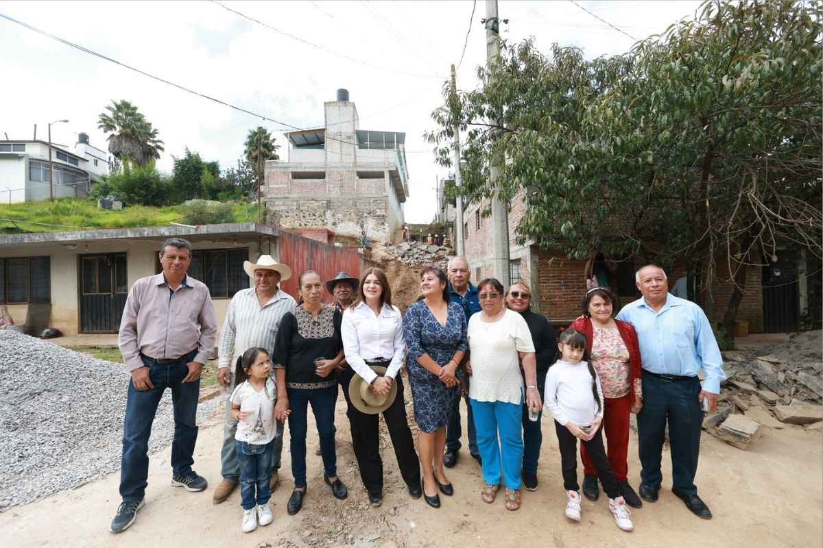 Transformando caminos: Ayuntamiento de Zacatlán inicia pavimentación en dos calles 3 Transformando caminos- Ayuntamiento de Zacatlán inicia pavimentación en dos calles 1