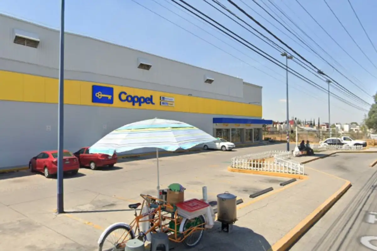 Asaltan Coppel en Cuautlancingo y se llevan cajas de abono 1 asalto a Coppel 4 Caminos