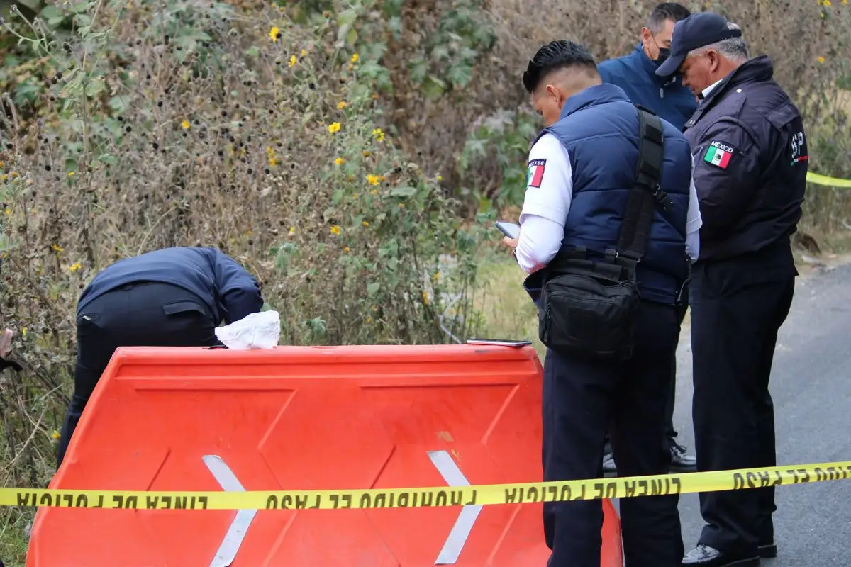Asesinan a balazos a dos mujeres en la Tehuacán-Teotitlán; iban en camioneta con un menor 1 Asesinan a balazos a dos mujeres en la Tehuacán-Teotitlán
