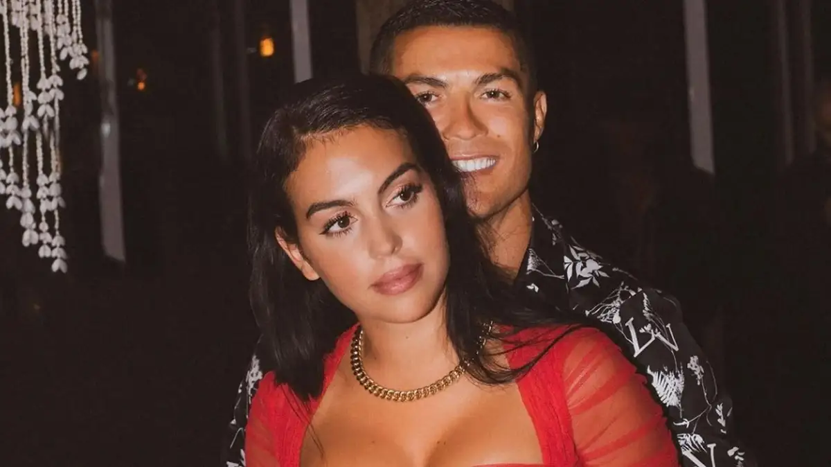 Cristiano Ronaldo se compromete con Georgina Rodríguez