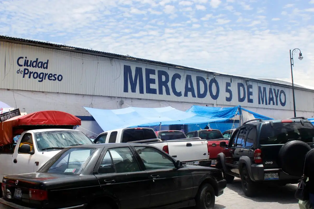 Abandonan cuerpos emplayados cerca del Mercado 5 de Mayo, en pleno Centro de Puebla 1 cuerpos en el Mercado 5 de Mayo