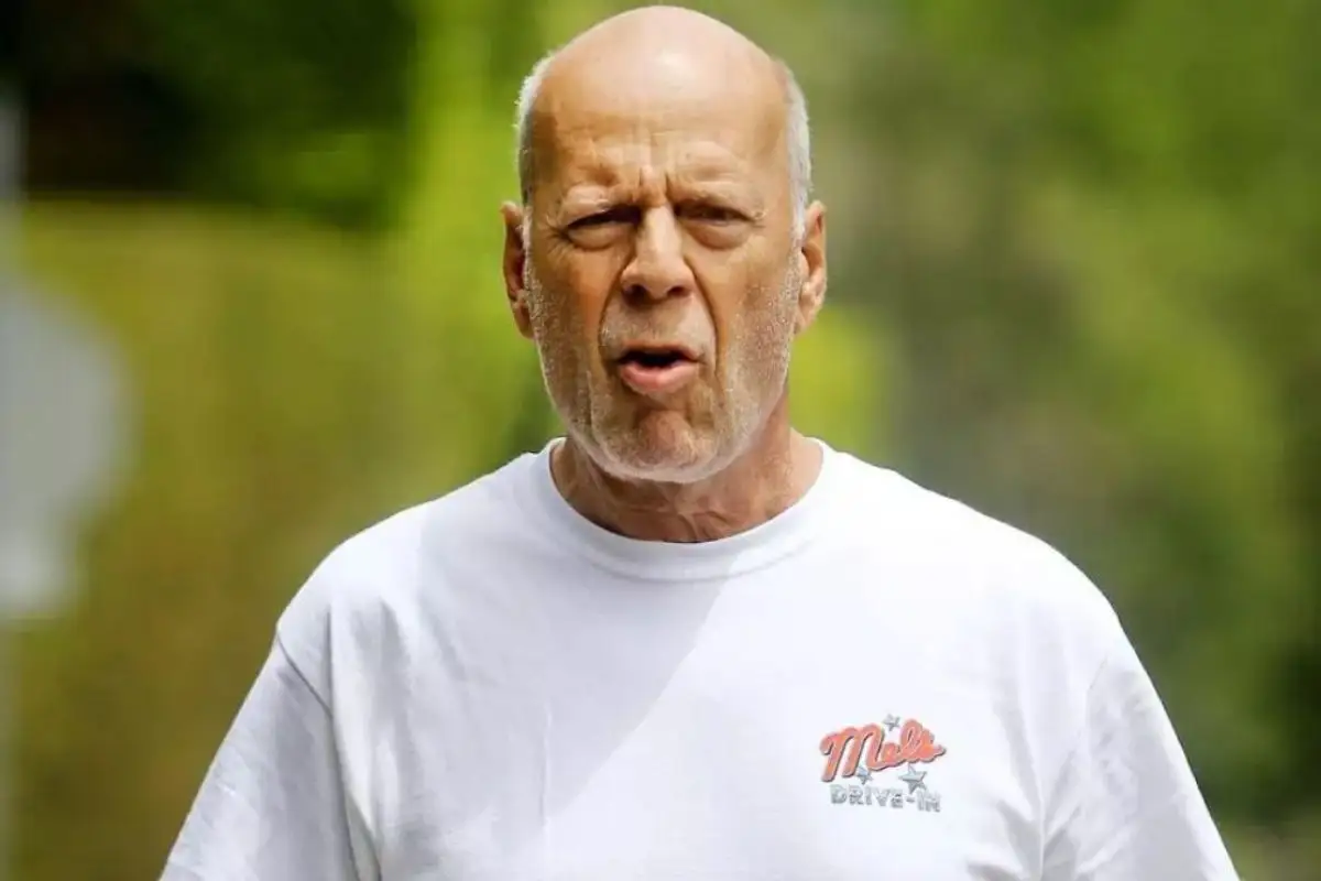 Bruce Willis es separado de su familia: Demencia avanza y su familia lo traslada a una residencia especial 1 Demencia de Bruce Willis avanza y es trasladado a residencia