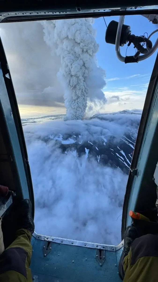 Así fue la explosión del volcán Krasheninnikov 