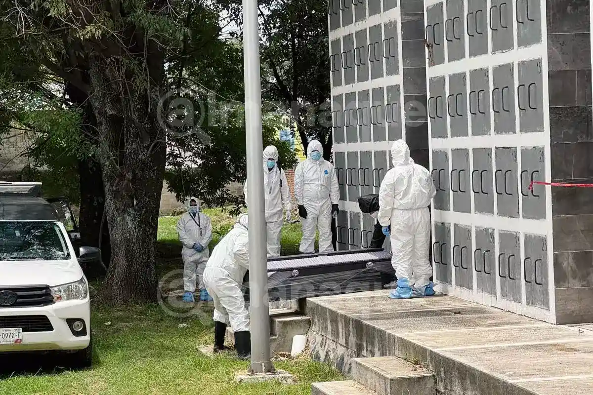 Exhuman cuerpo del Panteón Forense de Puebla tras identificación de familiares: desapareció en 2019 8 exhumacion cuerpo 7 4