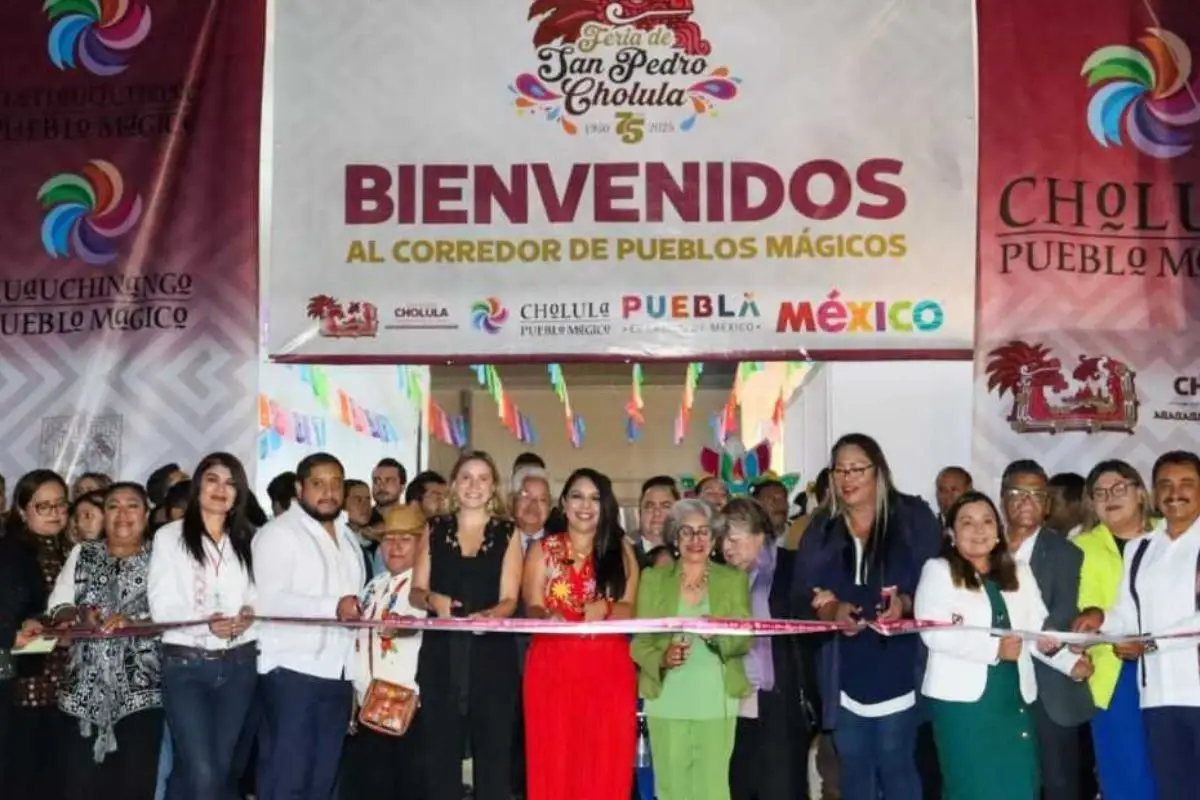 Ante más de 50 mil personas, Tonantzin Fernández inaugura la 75ª Feria de San Pedro Cholula 1 Ante más de 50 mil personas, Tonantzin Fernández inaugura la 75ª Feria de San Pedro Cholula