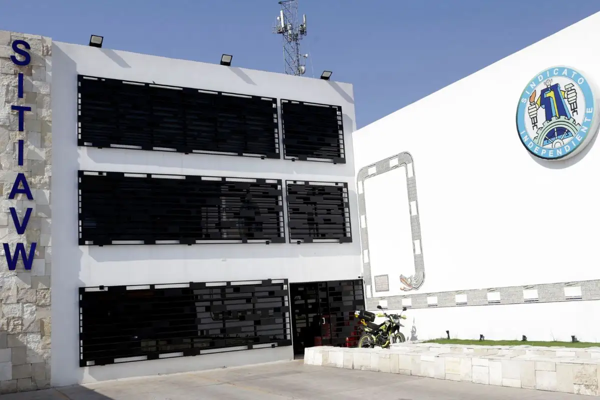 Huelga en Volkswagen México se evita; habrá aumento del 4%