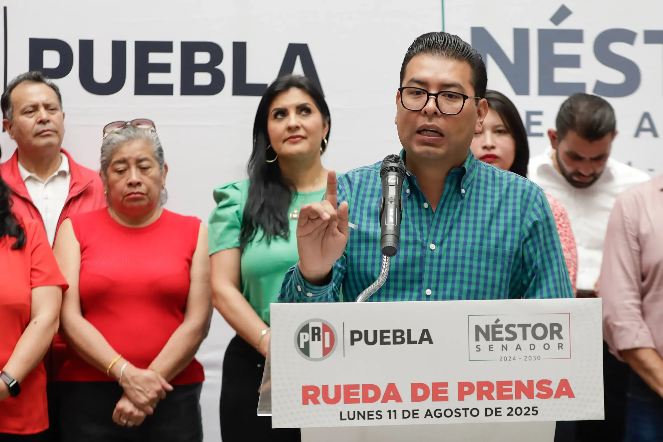 Se destapa Néstor Camarillo y Delfina Pozos para la alcaldía de Puebla en 2027 1 los perfiles del PRI para la alcaldía de Puebla en 2027