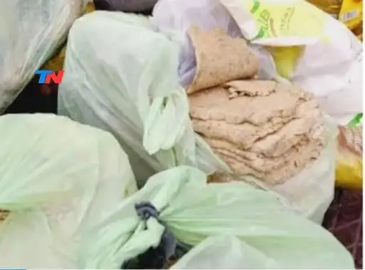 Por vender milanesas de papel higiénico detienen a un hombre